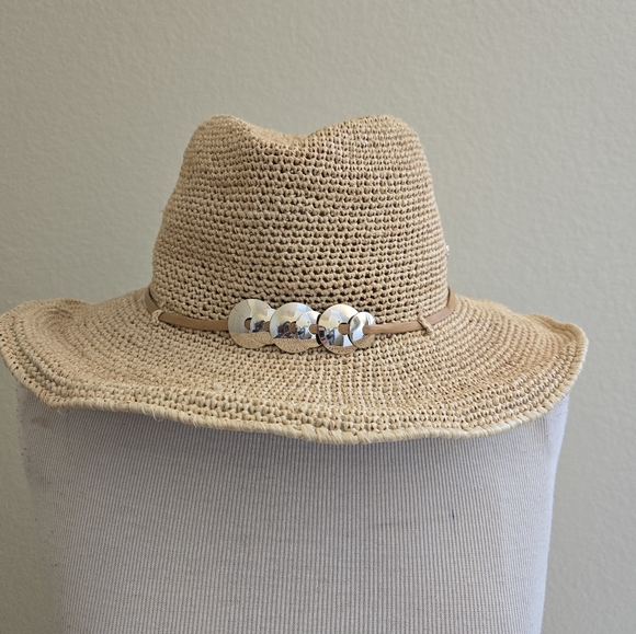 Helen Kaminski Accessories - Helen Kaminski Australia Raffia Hat with Leather Band os